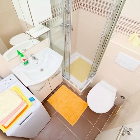 شقة Lukas Galileo Blizu Centra I Plaze ماكارسكا